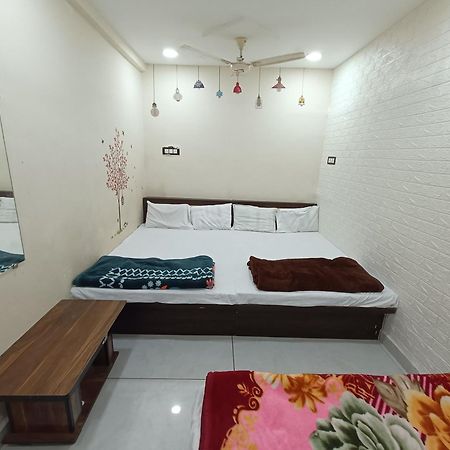Hotel S Tower Ujjain Exterior photo